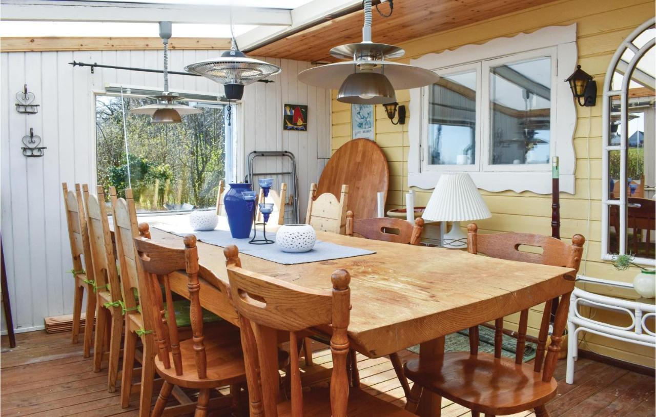 Gorgeous Home In Hoerby With Kitchen Exterior foto